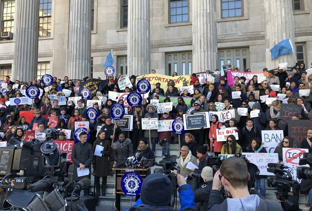 Queens leaders call on public defender group to rehire pro-union staffers