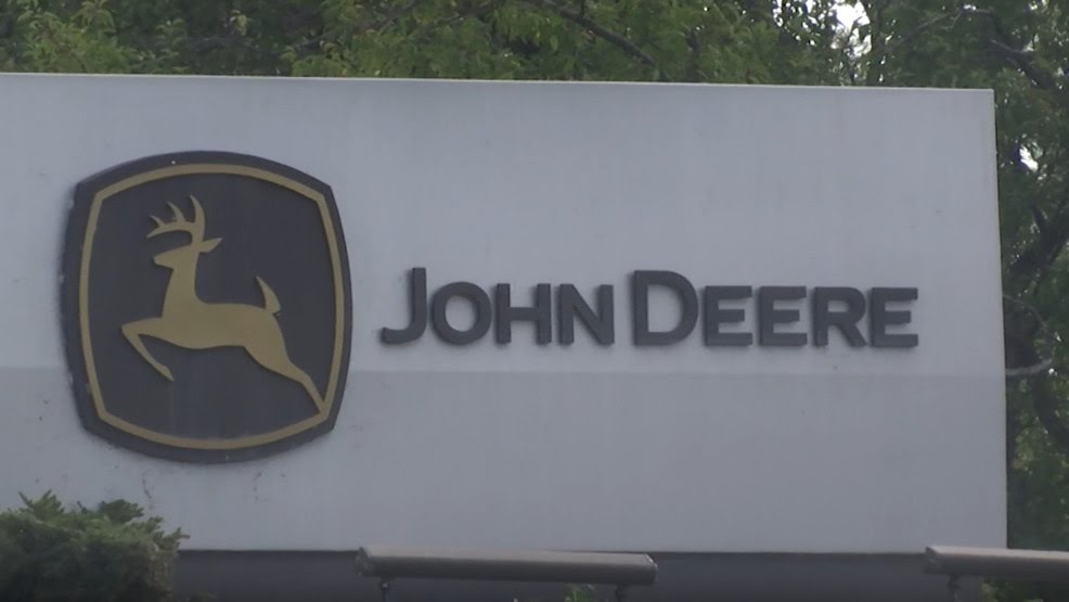 Union workers negotiate contract with John Deere